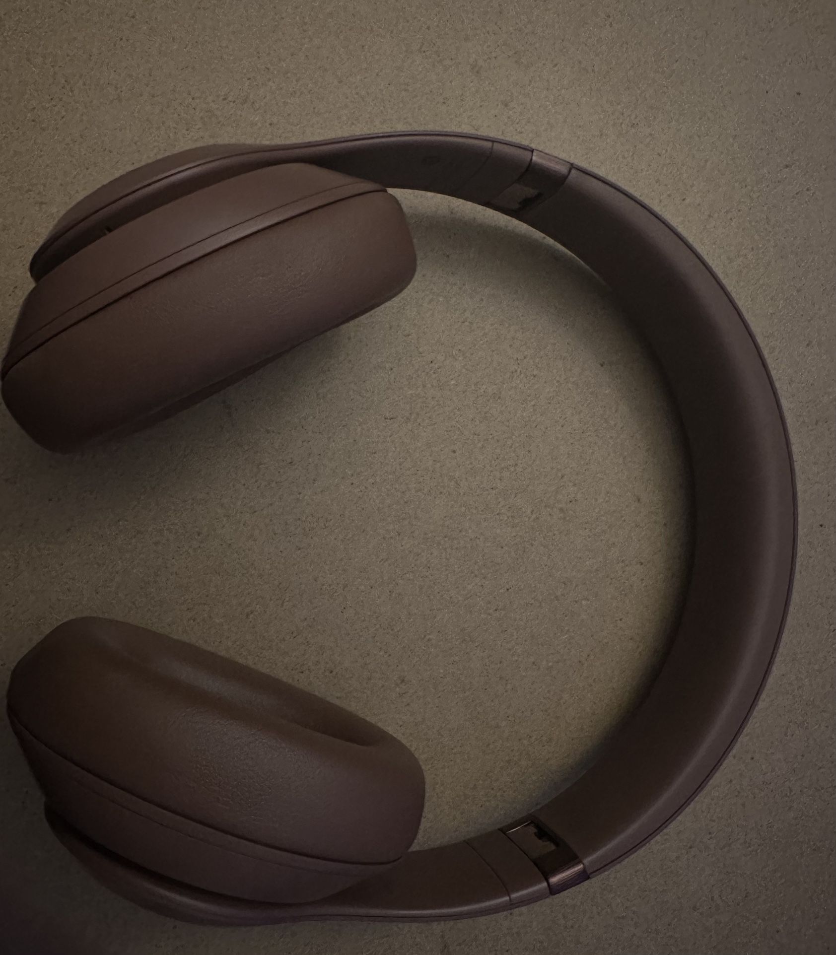 Beats Studio Pro x Kim Kardashian