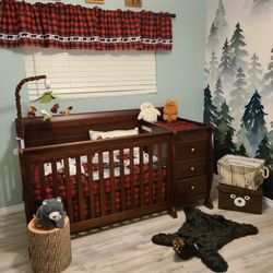 Baby Bed/ Toddler Bed/ Changing Table In 1