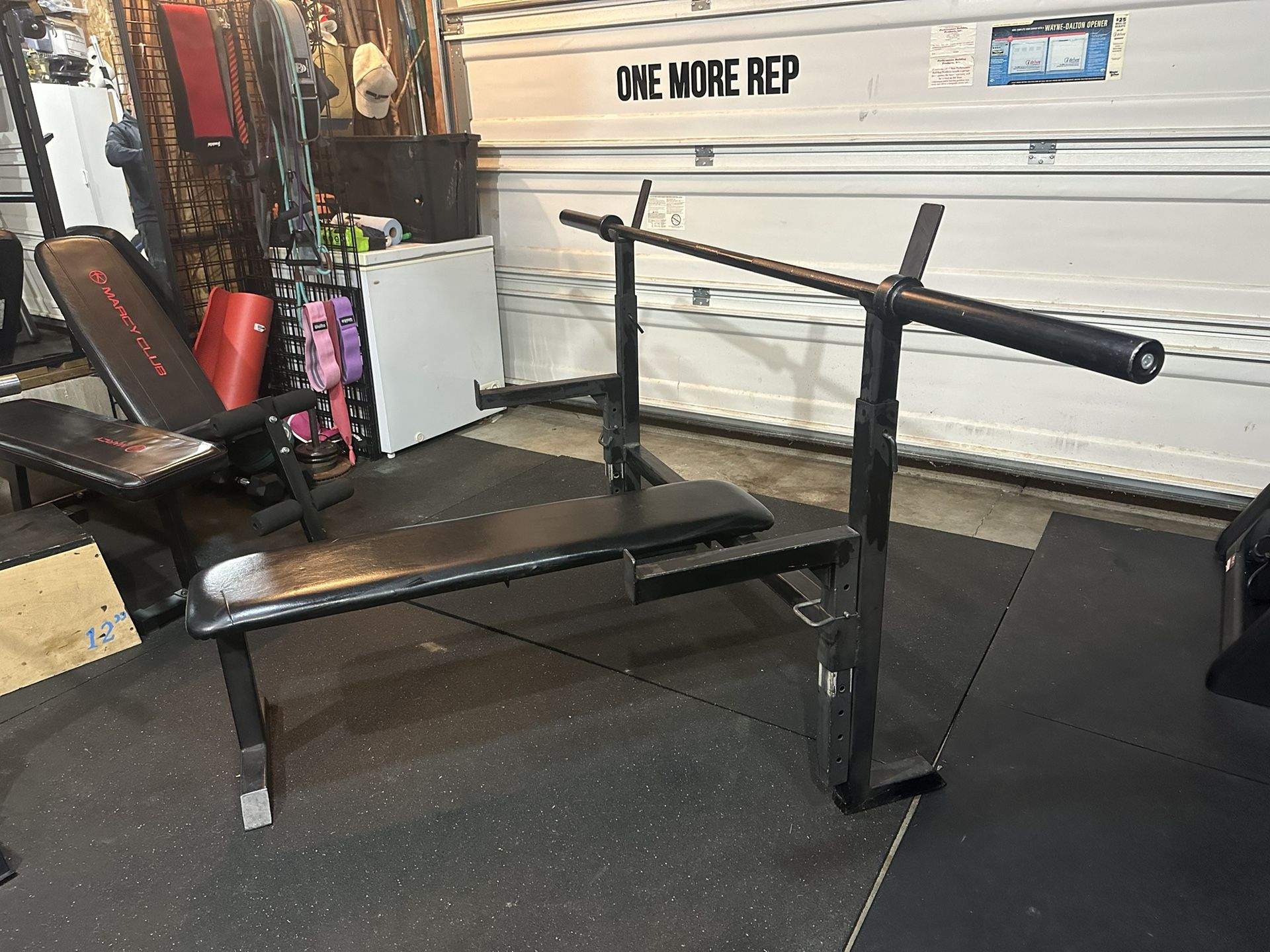 Bench press w/adjustable height