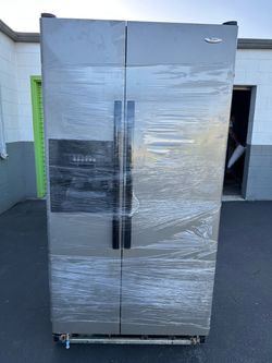 Whirlpool Stainless Steel Side-by-Side Refrigerator – Ice & Water Dispenser – Works Great
