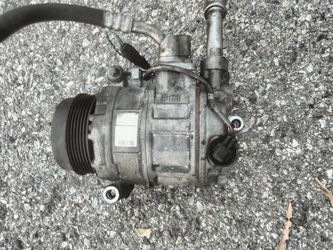 2007-2012 Mercedes S550 S63 Air Conditioner Compressor Assembly OEM.