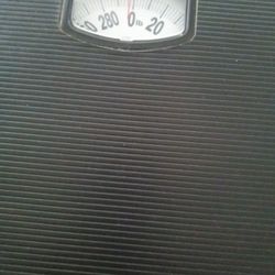Scale Excelente Condición 