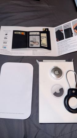 Apple AirTag with Keychain Holder