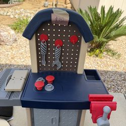 Children’s tool bench
