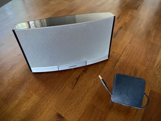Bose SoundDock Portable digital music system