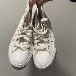 Valentines Day Women’s Converse Size 7.5