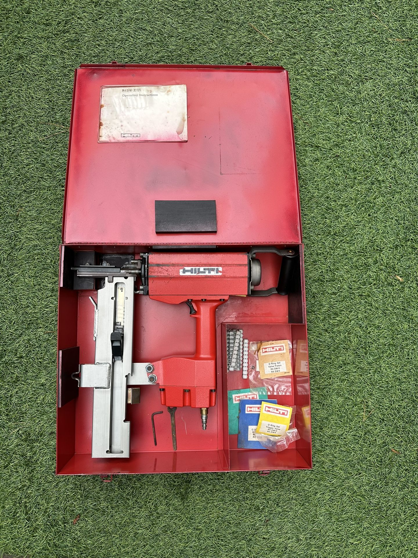 Hilti Air Actuated Pneumatic Nailer # R4DW-X
