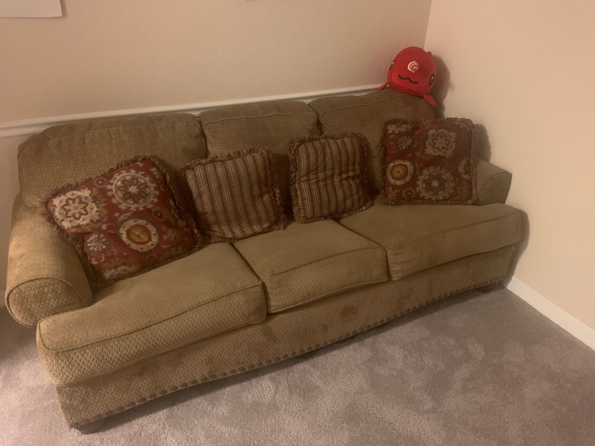Couch loveseat an sofa great Deal You must have a way to pick up