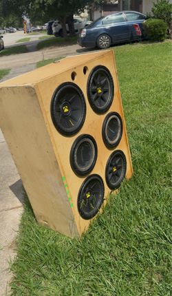 speaker box