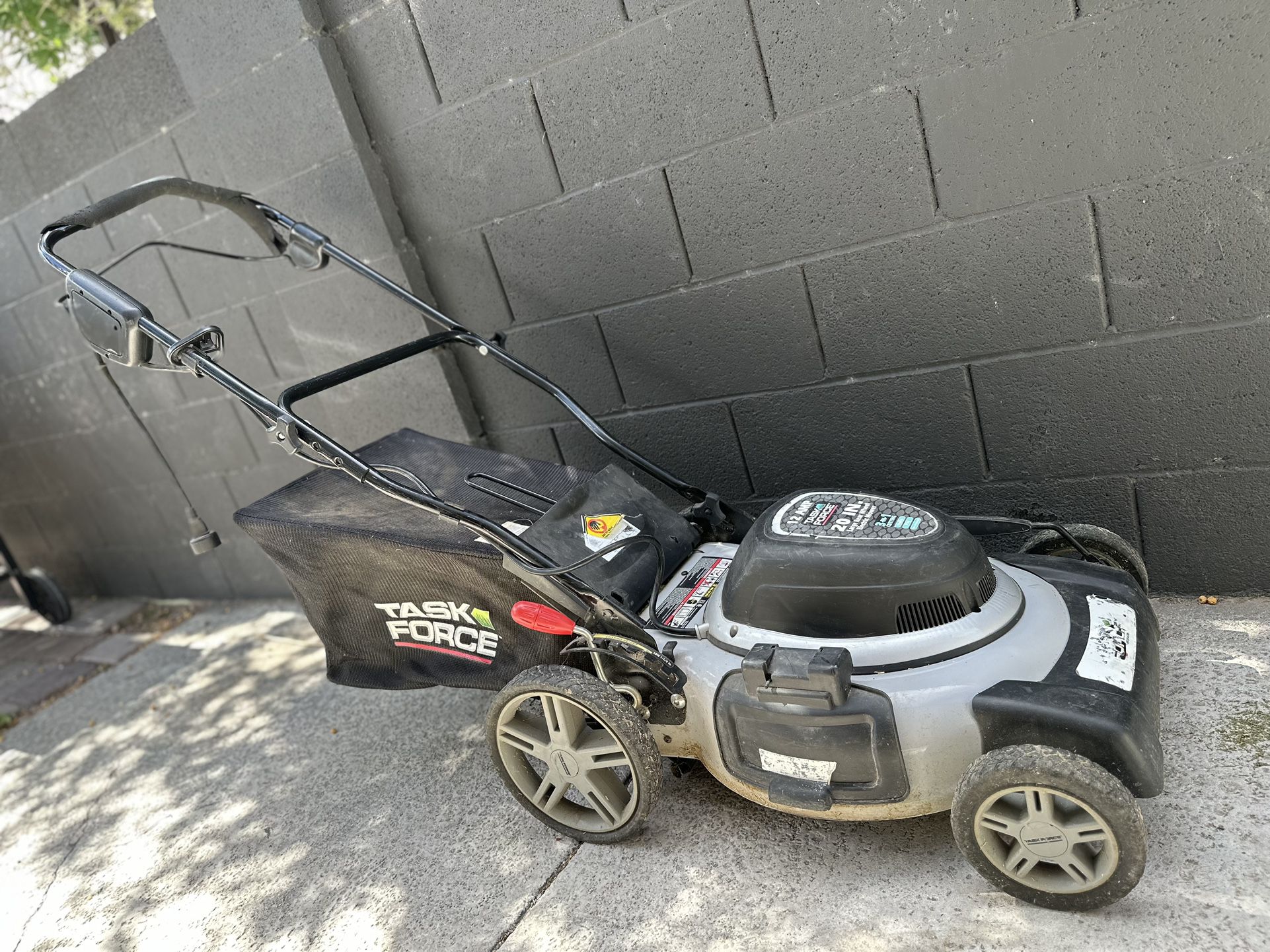 Electric Mower Task Force 12 Amp
