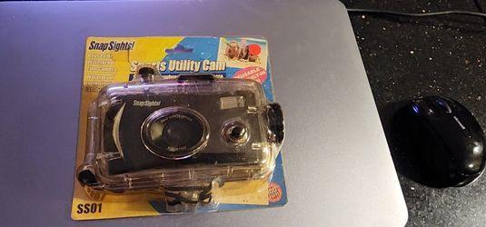 Vintage 35mm Film Underwater Camera