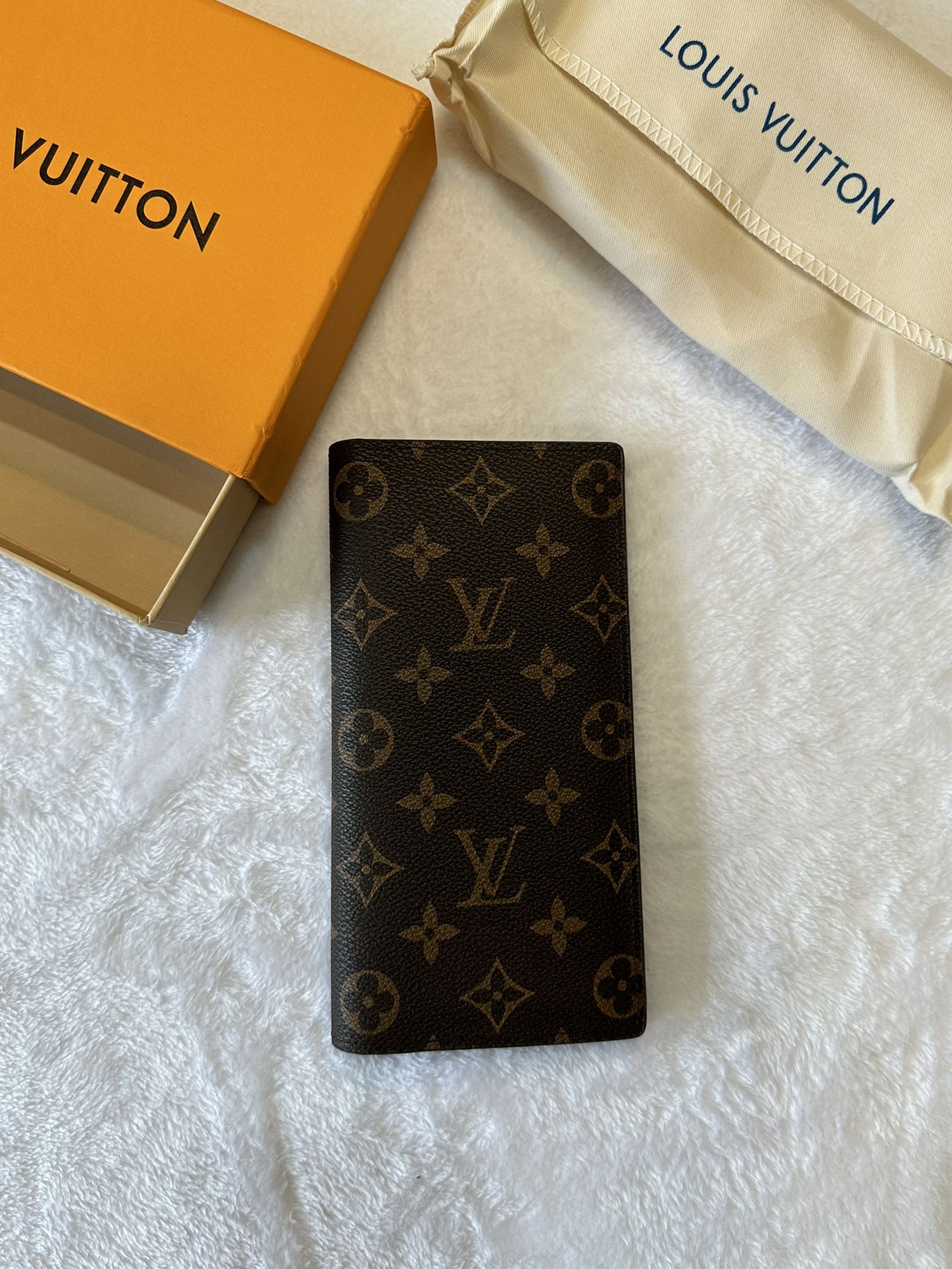 Louis Vuitton T- shirt for Sale in Glendale, CA - OfferUp