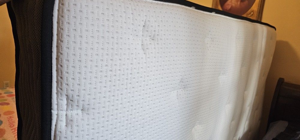 Queen Size Mattress Like New