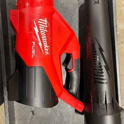 Milwaukee Fuel Blower 