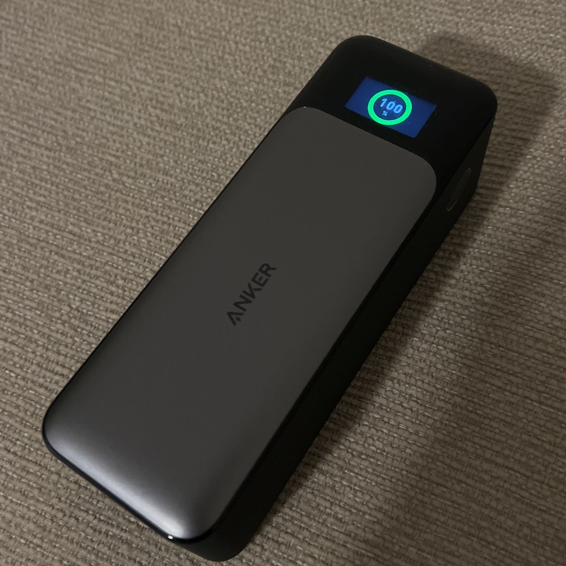 Anker 737 Power Bank (24,000 mAh)