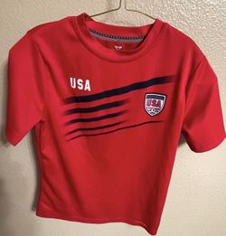 USA soccer jersey ( kids size Small ) price $10