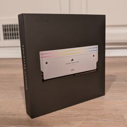 CORSAIR Dominator Titanium RGB 32GB DDR5 RAM NEW/sealed - 6000MT/s / CL30 / Intel XMP / White