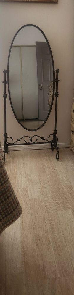 Classy Mirror