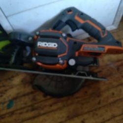 Rigid Battery Powered 18v Circular Saw