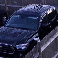 Black Soft Roll Top Tonneau Cover Fits 2016-2023 Tacoma 5' Bed