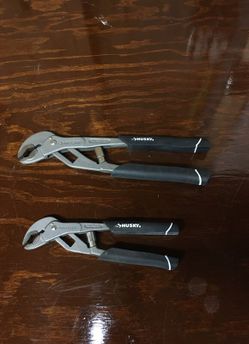 HUSKY quick adjusting groove joint pliers