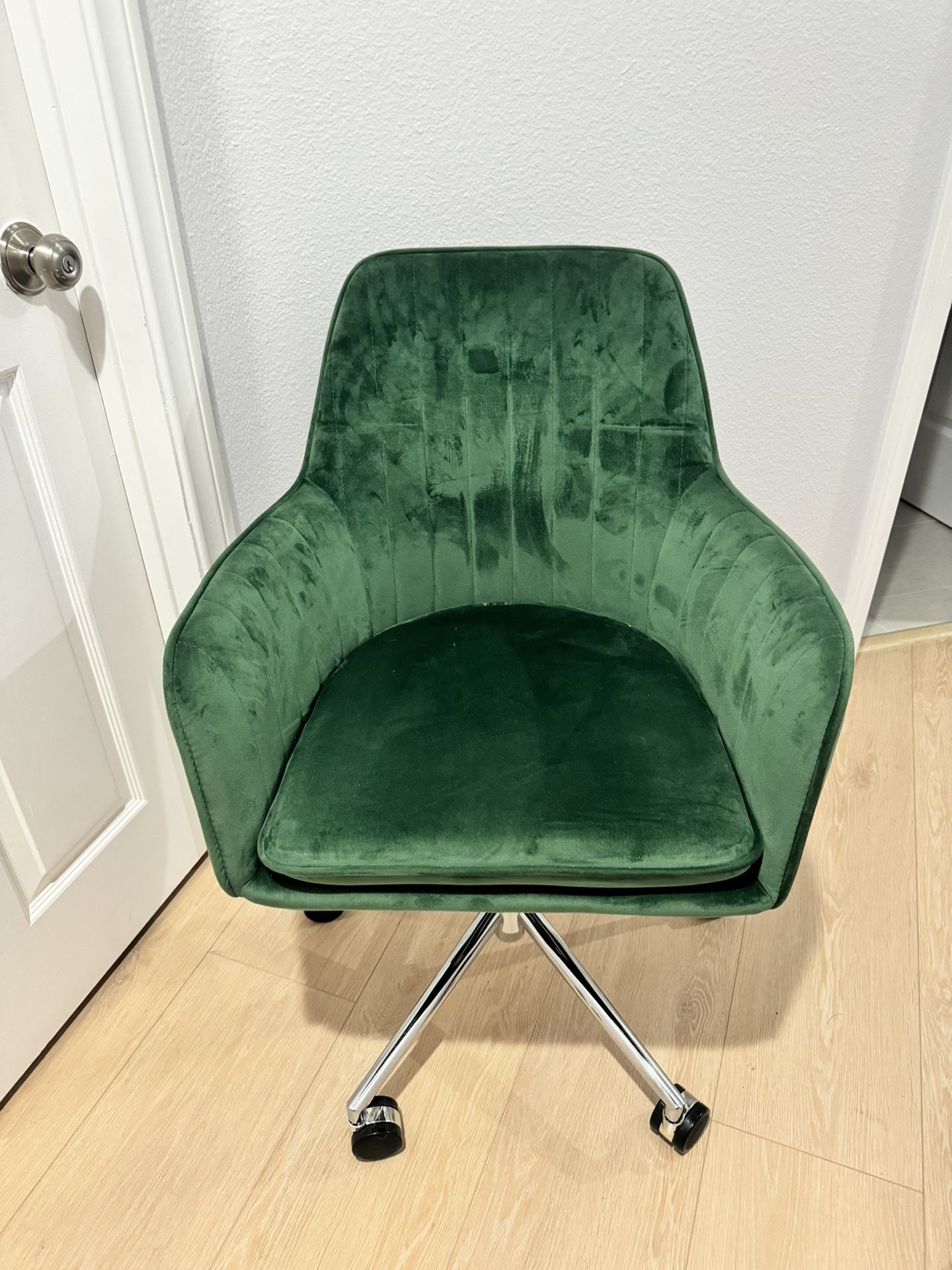 Rolling Desk Chair With Armrests