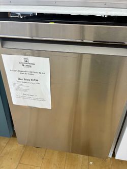 Save $700 on JennAir Luxury Dishwasher w/ Precise Fit 3rd Rack for Cutlery