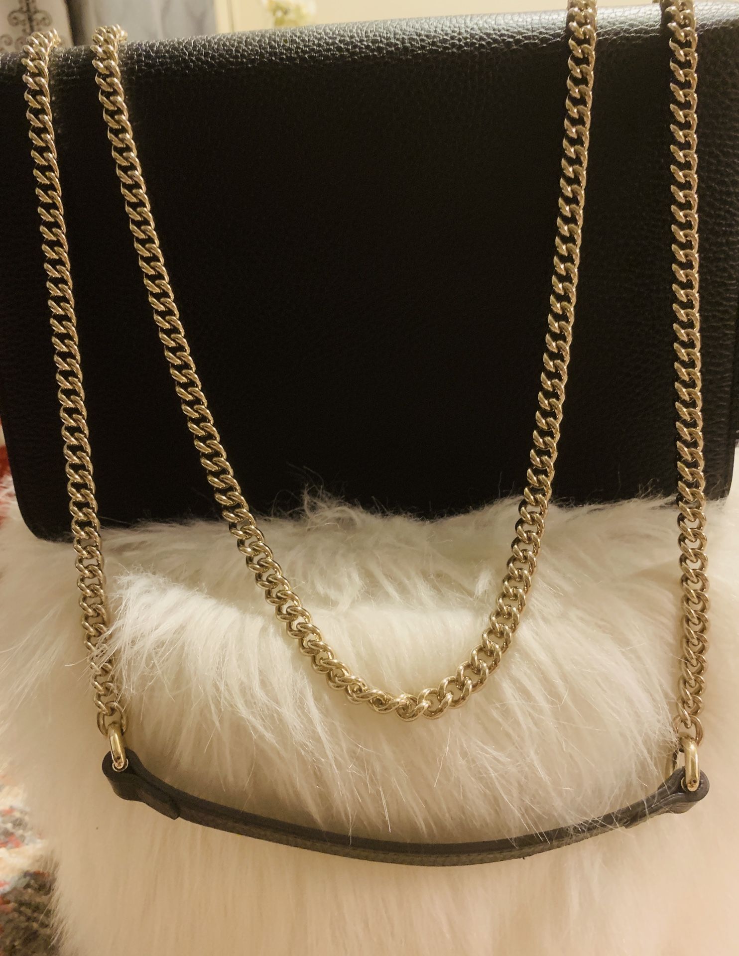 GUCCI Black Leather GG Interlocking Crossbody bag