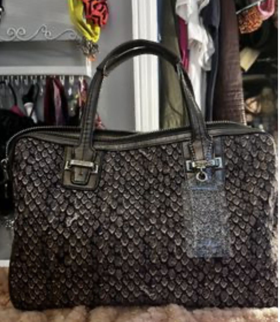 Cute clean Coach bag, no strap