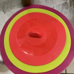 🩷3 Pieces Joie silicone suction lids in assorted vibrant colors designed to create airtight Seals🩷