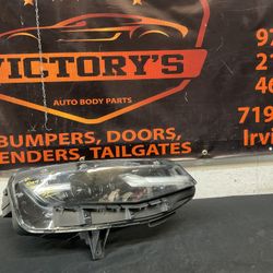 CHEVY CAMARO 2019-2024 RH HEADLIGHT OEM