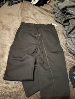 Relaxed Essential Sweatpants