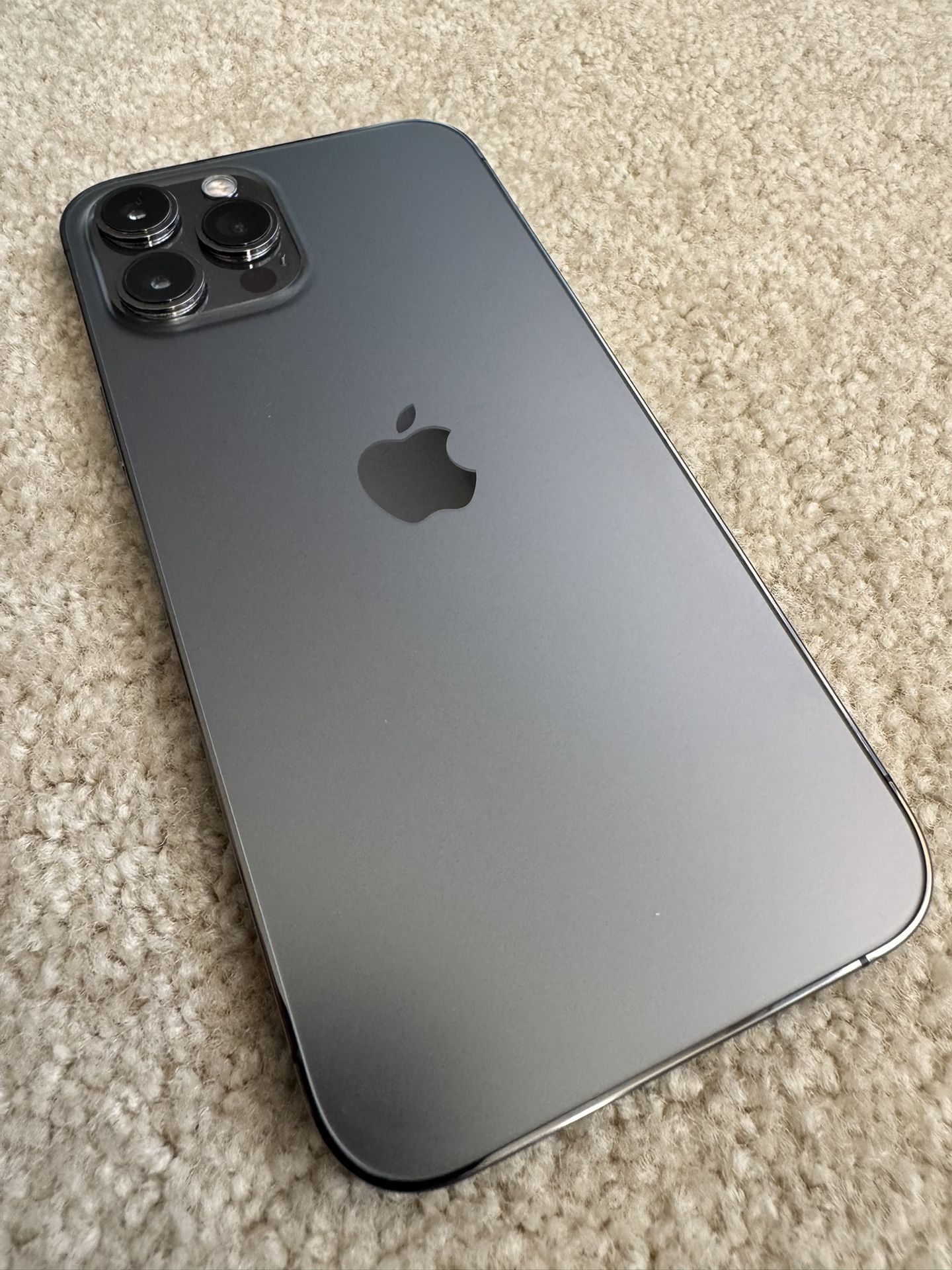 iPhone 12 Pro Max - Unlocked - 128GB
