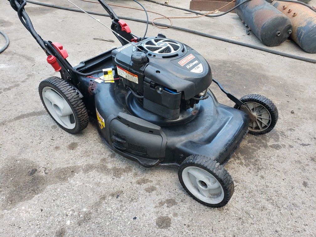 Craftsman Lawn Mower platinum 7hp self propelled 22"cut for Sale in