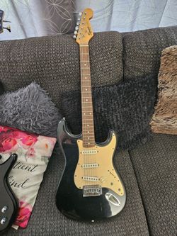 Squier strat