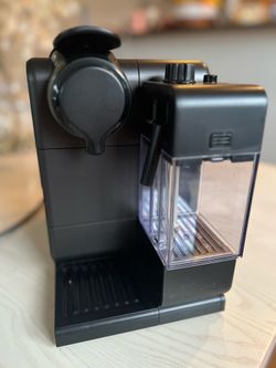 Delonghi matte Black Lattissima Touch Nespresso EN 550 BK1