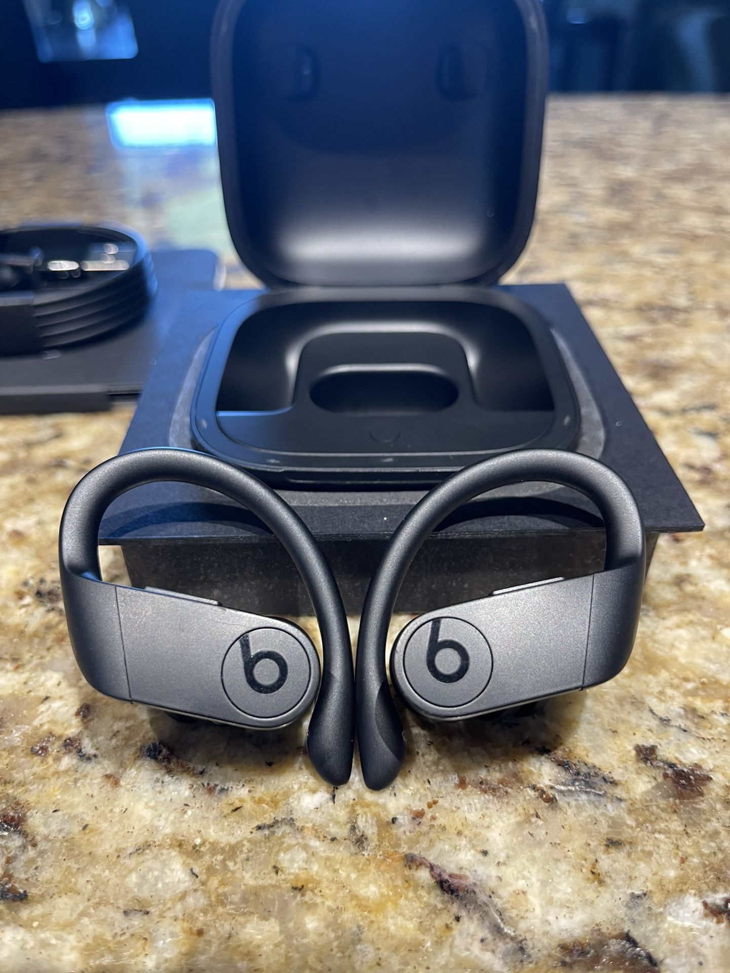 POWERBEATS PRO