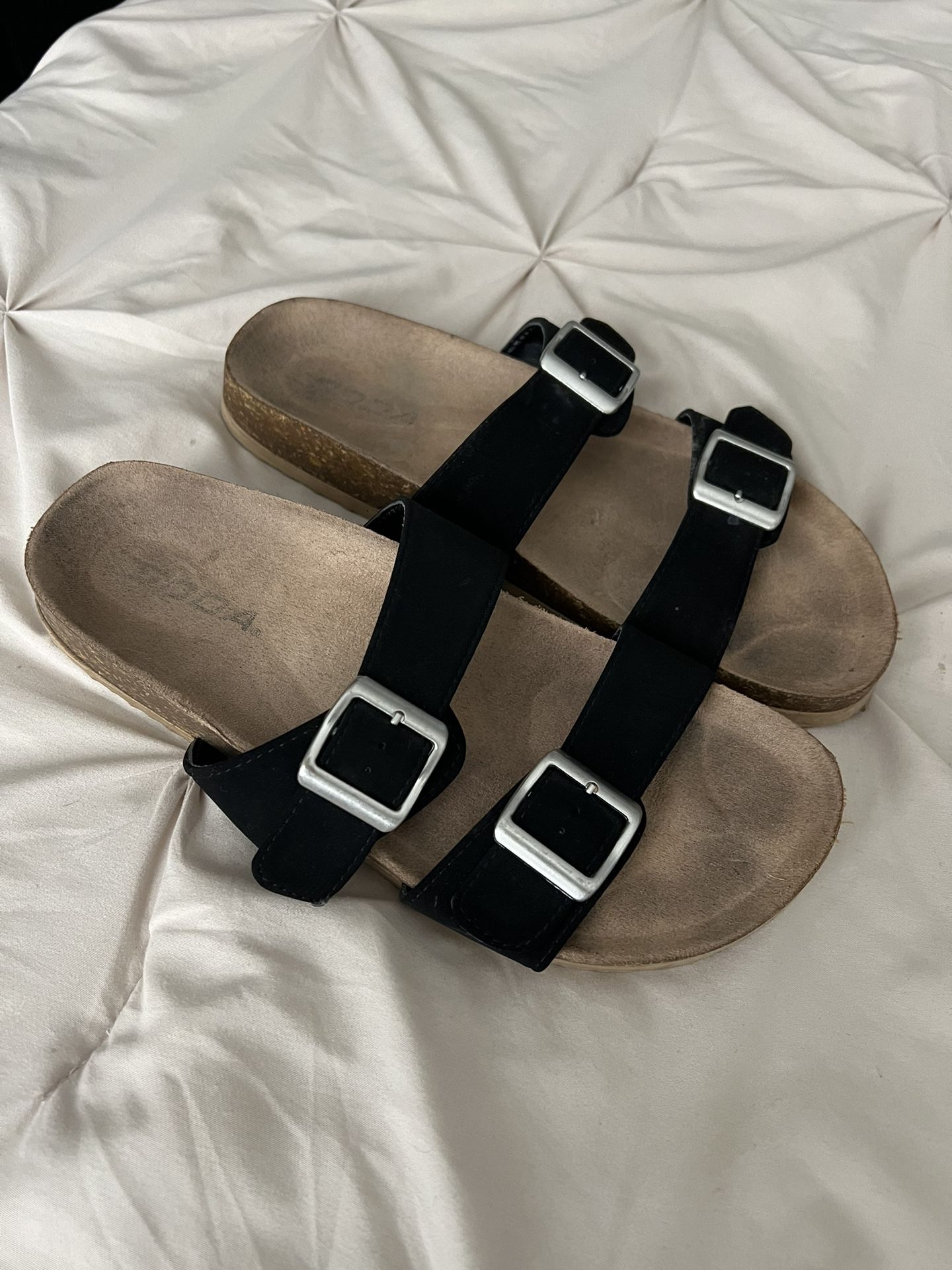 Ladies Soda Sandals Sz 7