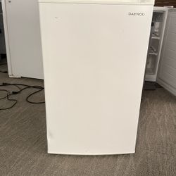 Mini Fridge $20