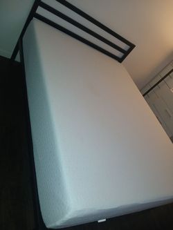 Cama Queen