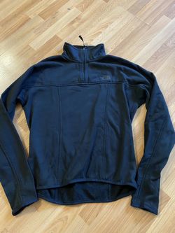 The North Face Women’s size small pullover jacket