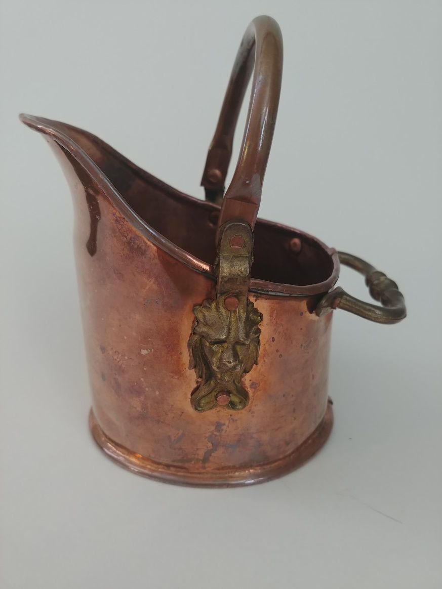 Antique copper and brass coal scuttle, primitive hand soddered scuttle, planters, decorative kitchenware, good vintage condition