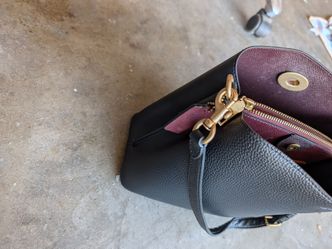 COACH WILLOW BUCKET BAG
