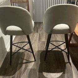 2 Swivel Counter stools