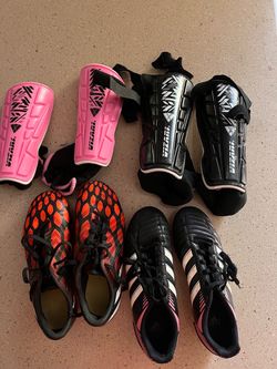 Adidas set of 2 soccer cleats and 2 sheens girls boys Unisex size 5
