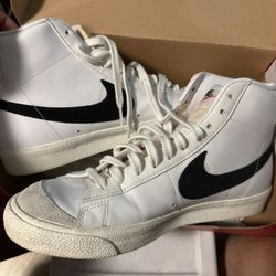 Nike Blazers 9.5mens No Box 40$