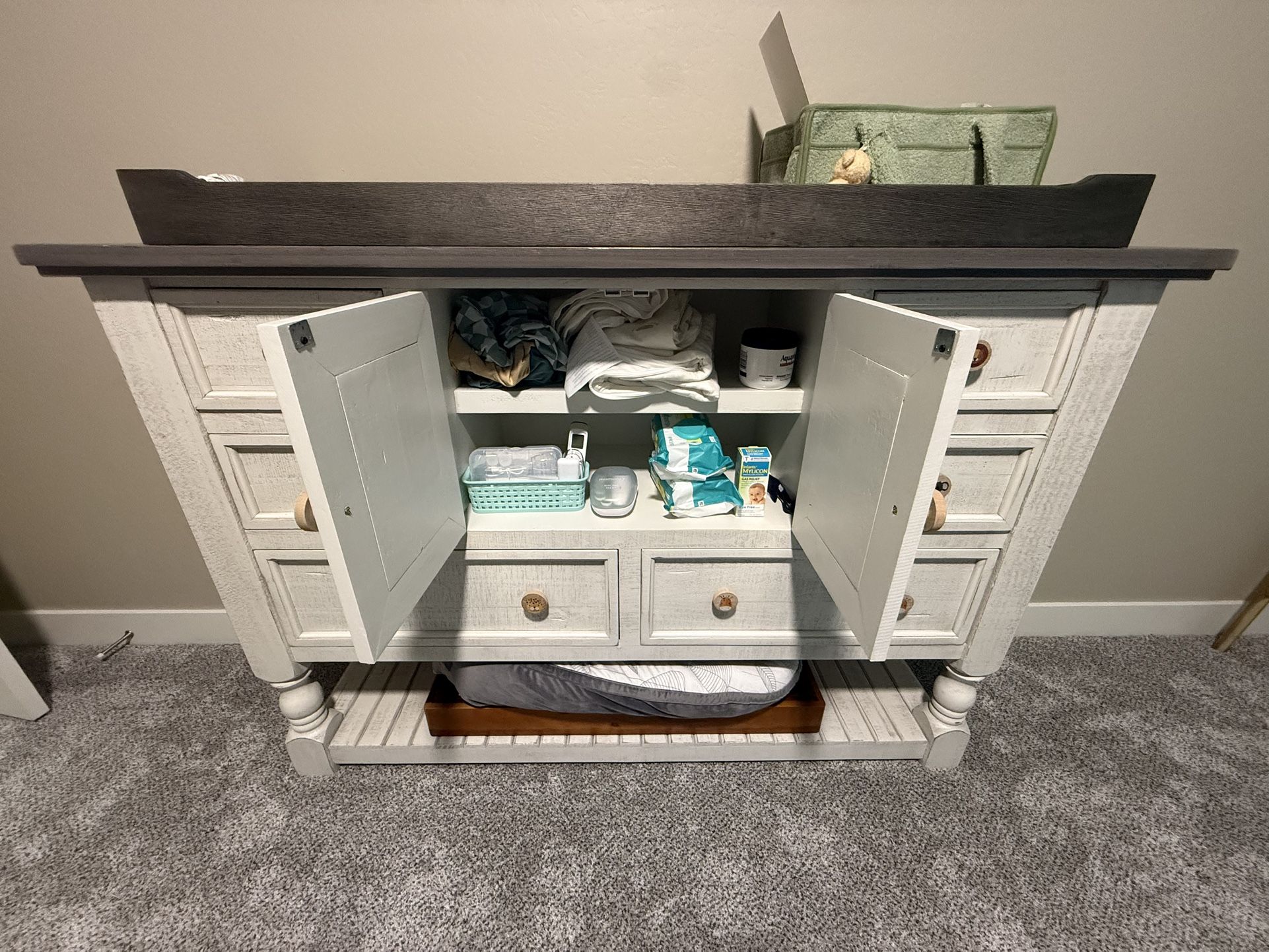 Dresser