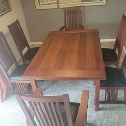 Beautiful Stickley Dining Room Table, and Chairs