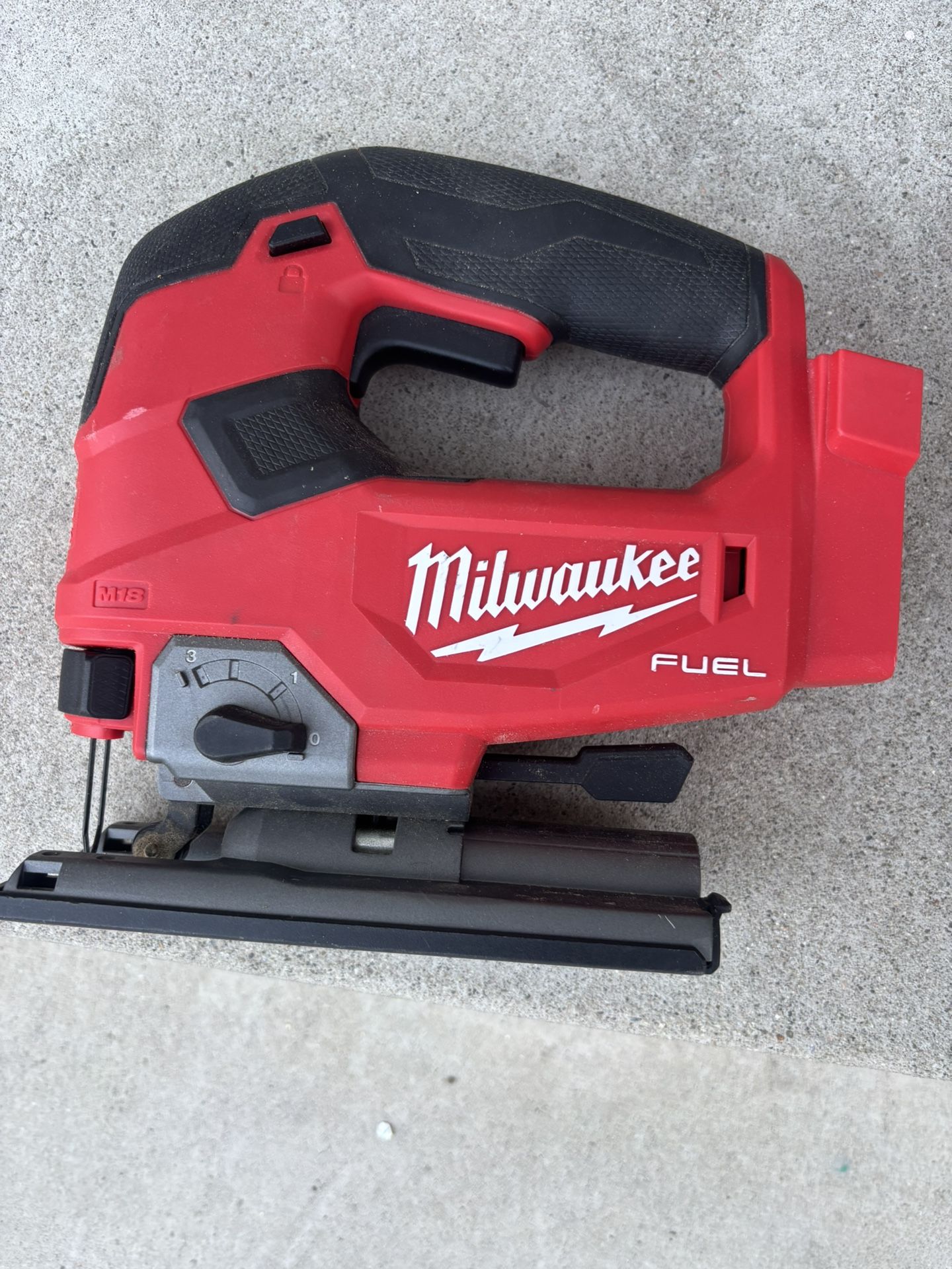 milwaukee jig saw with battery