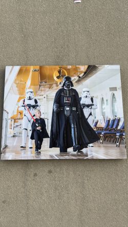 Selling Star Wars poster, 29.5x23.5 inches.